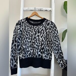 Banana Republic Black and Gray
Wool/Alpaca Leopard Print Crew Neck Sweater
